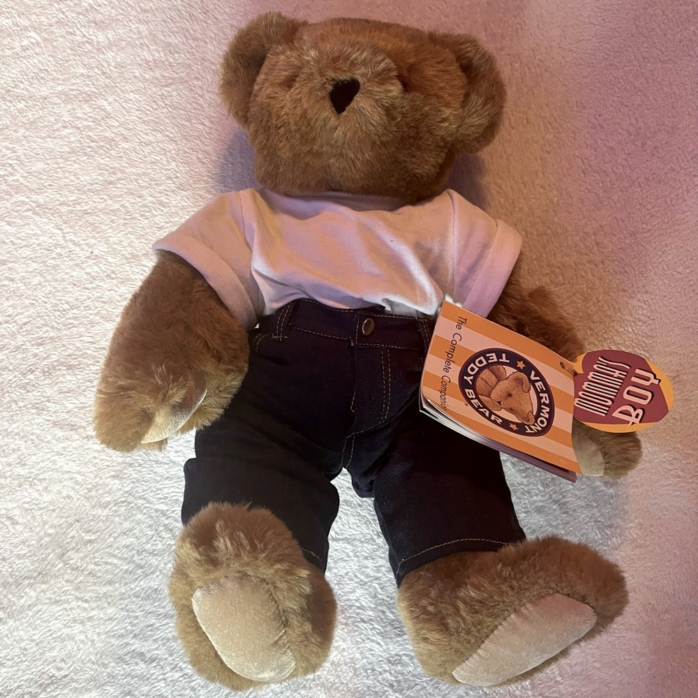 NWT Vermont Teddy Bear Momma’s Boy – 15” Plush, Denim & Tee
